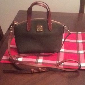 Dooney & Bourke purse